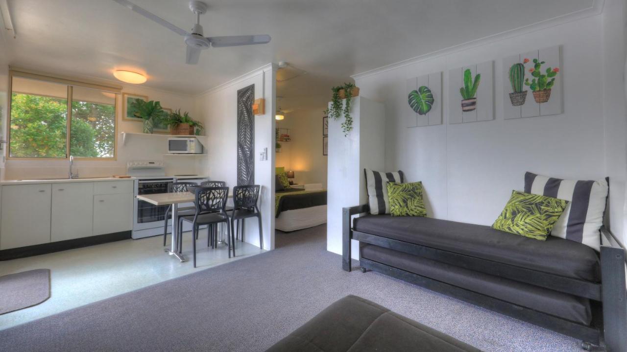 Maroochy River Bungalows Diddillibah Exterior photo